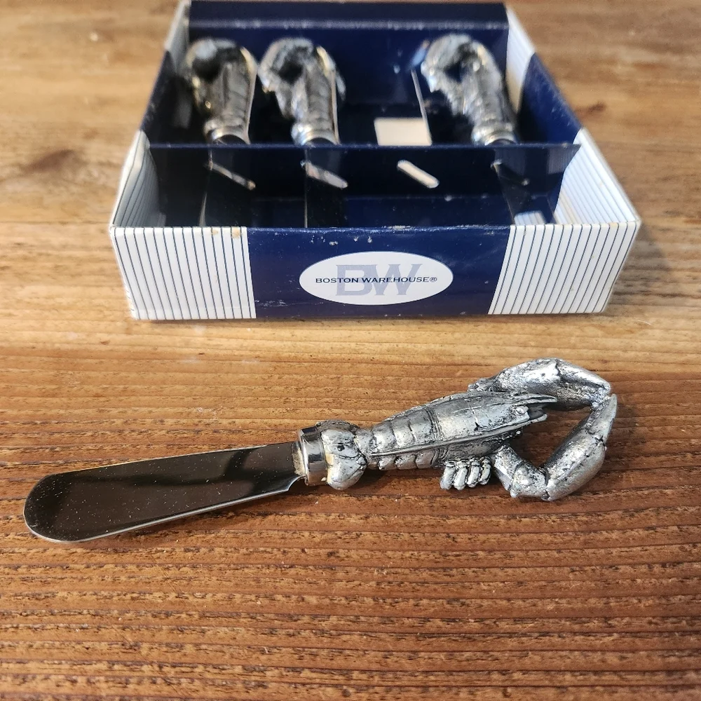 Boxed Set of 4 Boston Warehouse Lobster Shaped Spreaders